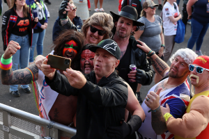 Randy Mamola with Fans 03